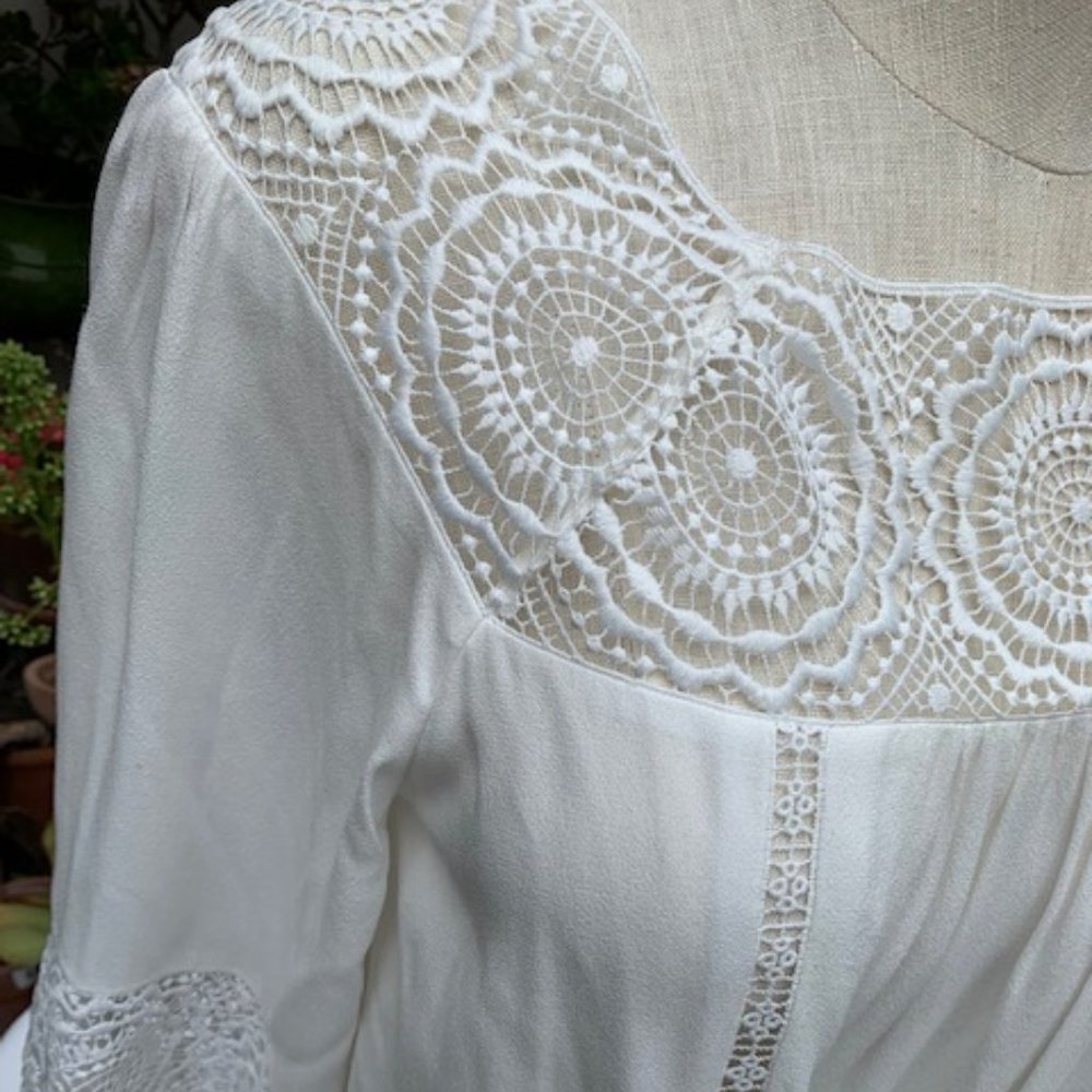 Gorgeous White Peasant Blouse - lace! Sz Med Joie - tags